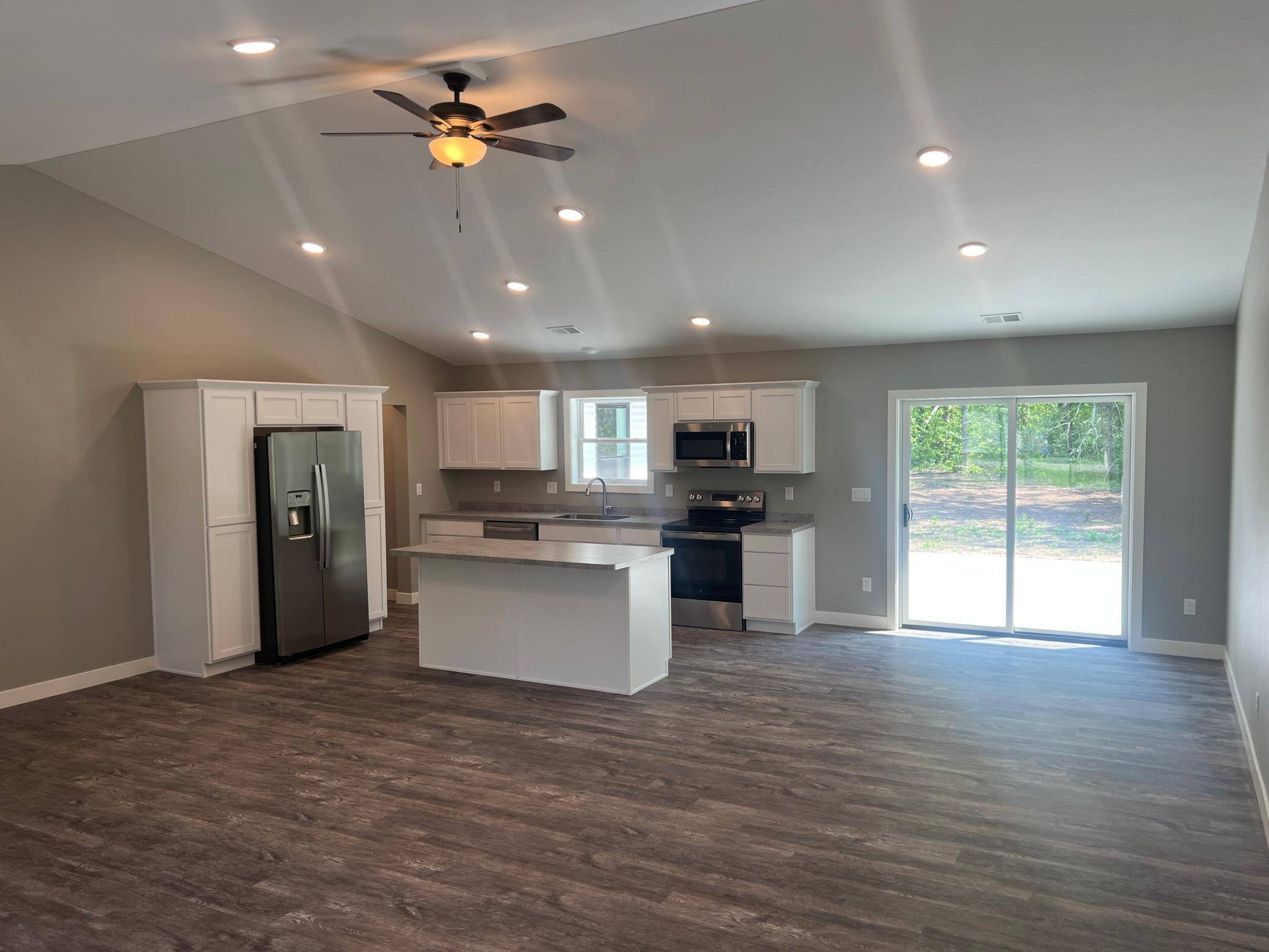 Grant Valley Twp, MN 56601,6000 Mid Valley LN NW