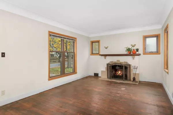 West Saint Paul, MN 55118,955 Cherokee AVE