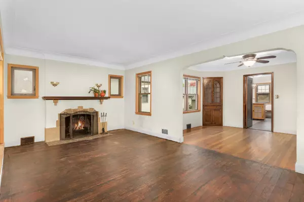 West Saint Paul, MN 55118,955 Cherokee AVE