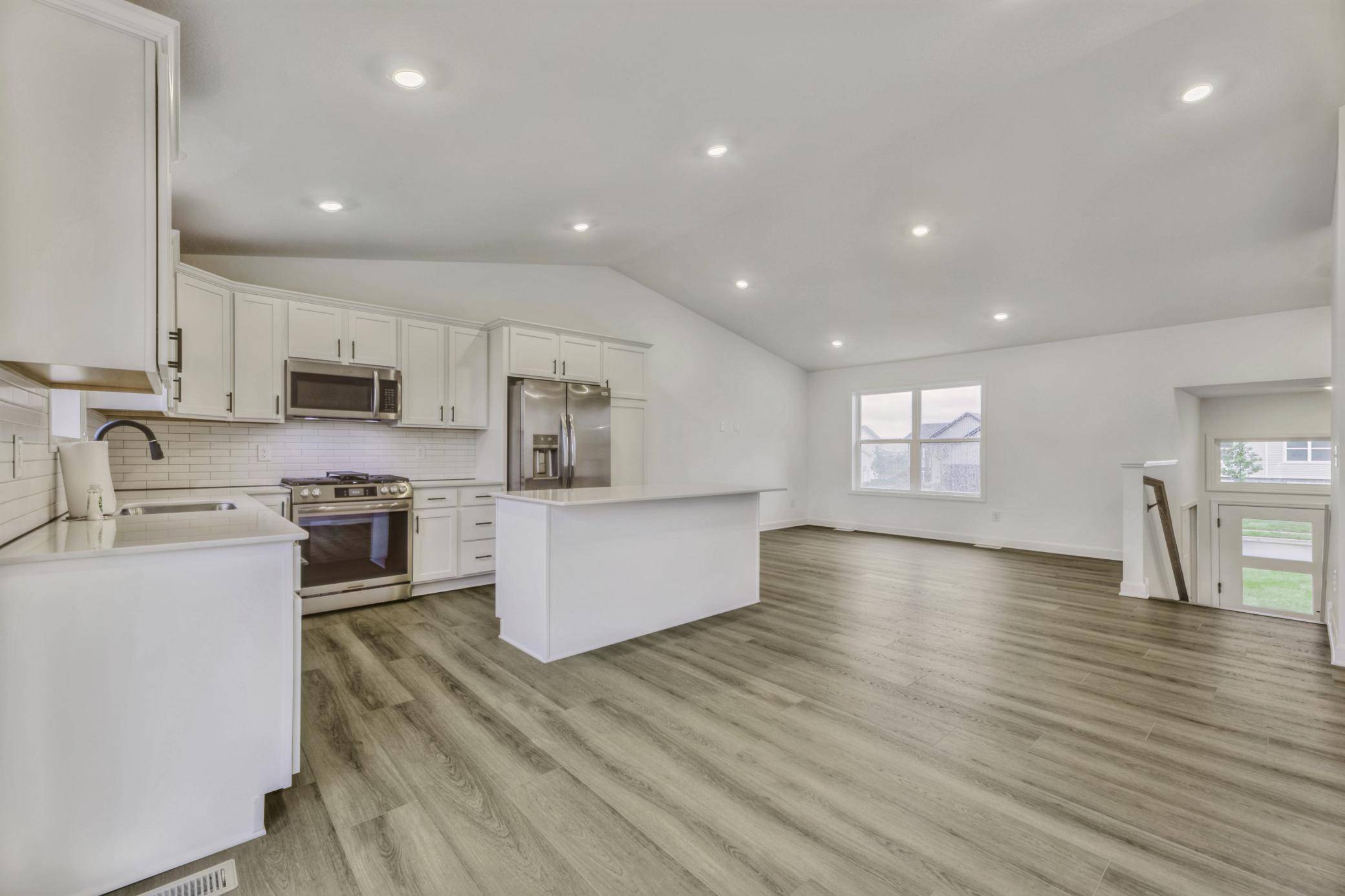 Buffalo, MN 55313,809 Erickson LN