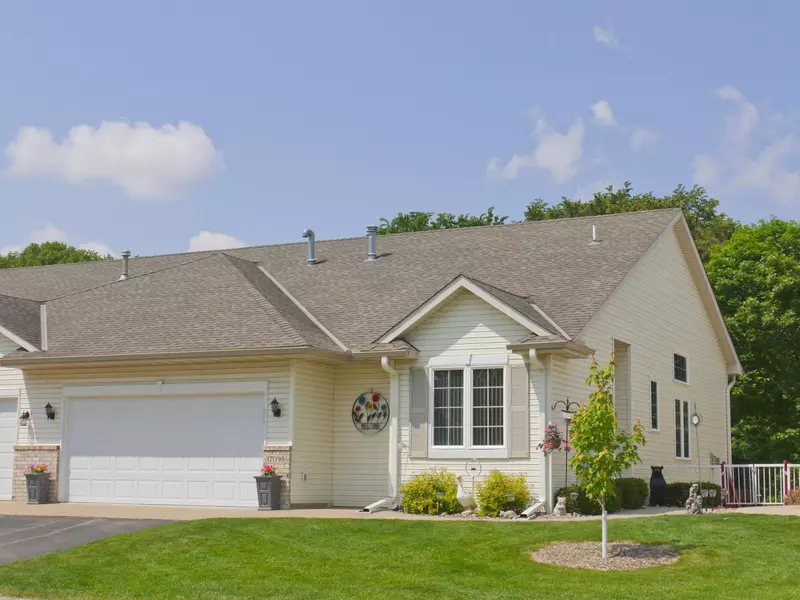17098 Pheasant Meadow LN SW, Prior Lake, MN 55372