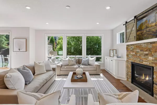 Edina, MN 55410,5721 Beard AVE S