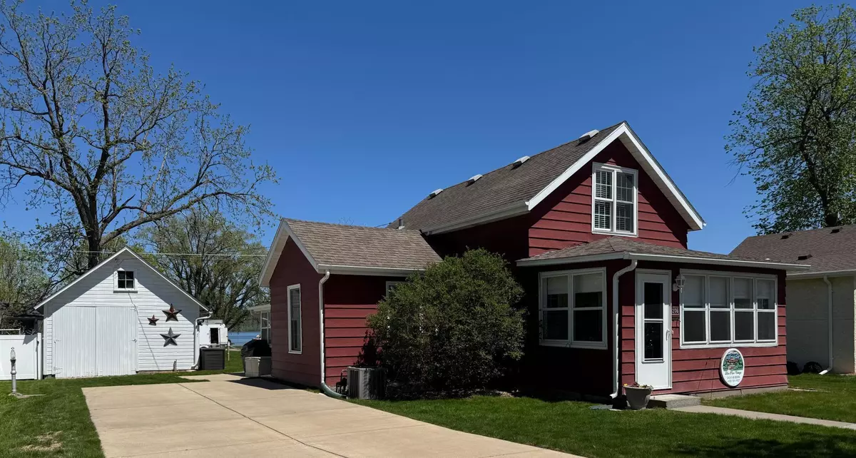 Lake City, MN 55041,206 N Franklin ST