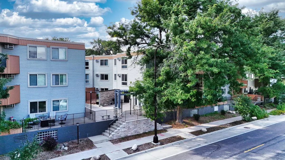 Minneapolis, MN 55408,3540 Hennepin AVE #309