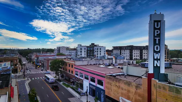 Minneapolis, MN 55408,3540 Hennepin AVE #309