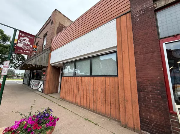 Spooner, WI 54801,109 Walnut ST