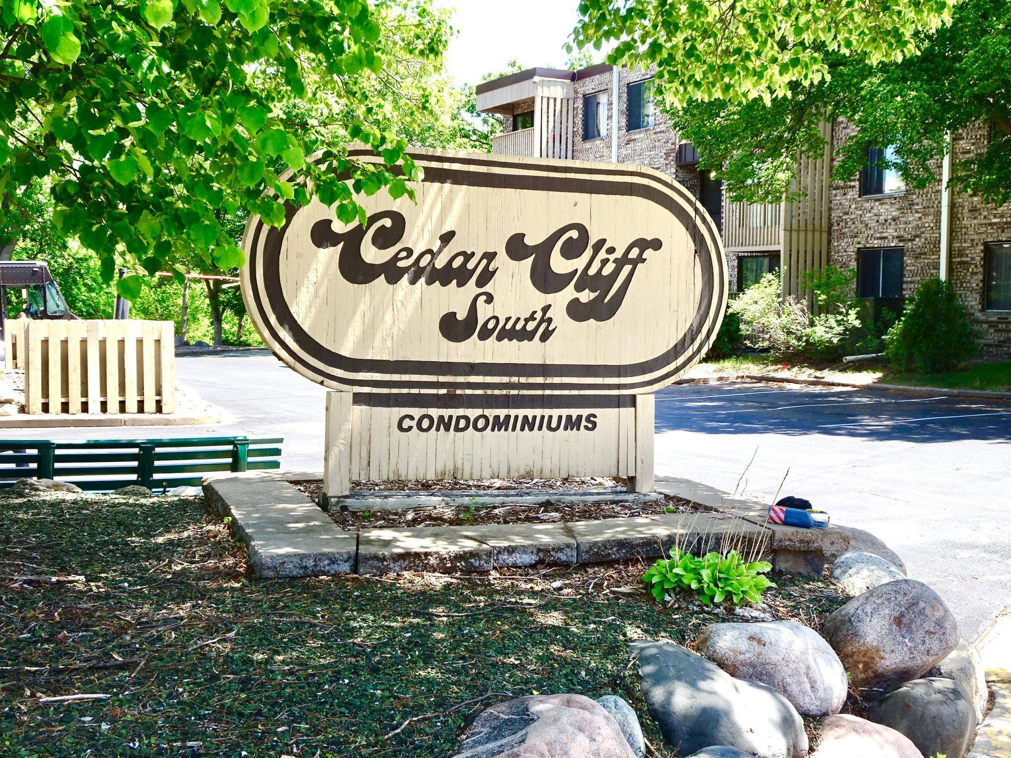 Bloomington, MN 55425,9400 Old Cedar AVE S #318