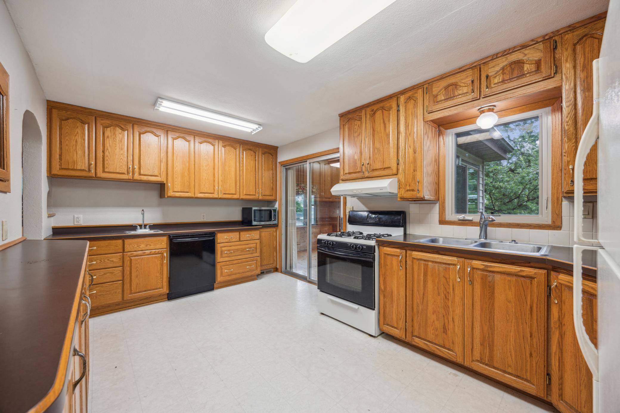 Green Prairie Twp, MN 56345,16584 W River RD