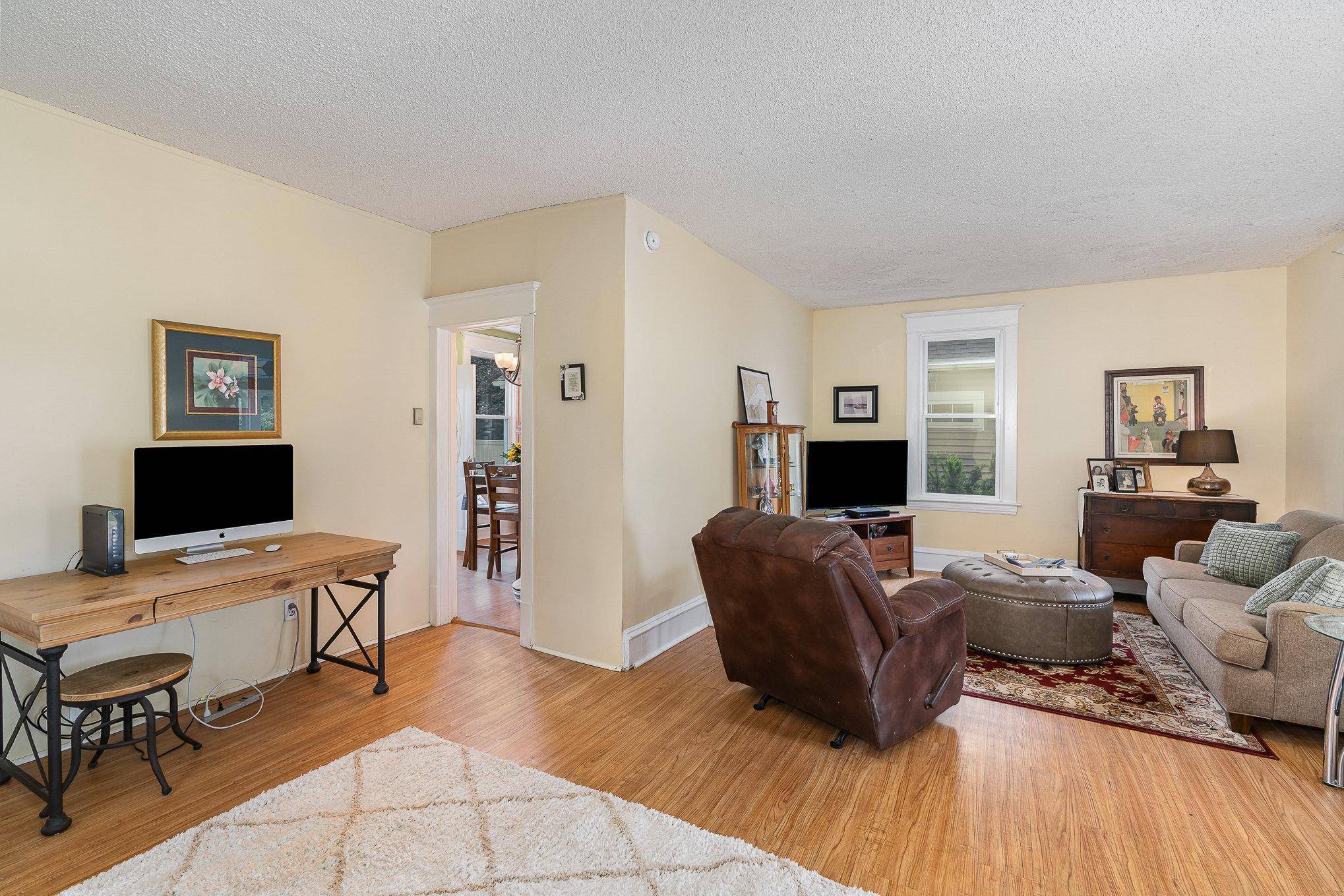 West Saint Paul, MN 55118,190 Annapolis ST E