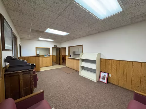 Hinckley, MN 55037,115 Main ST E