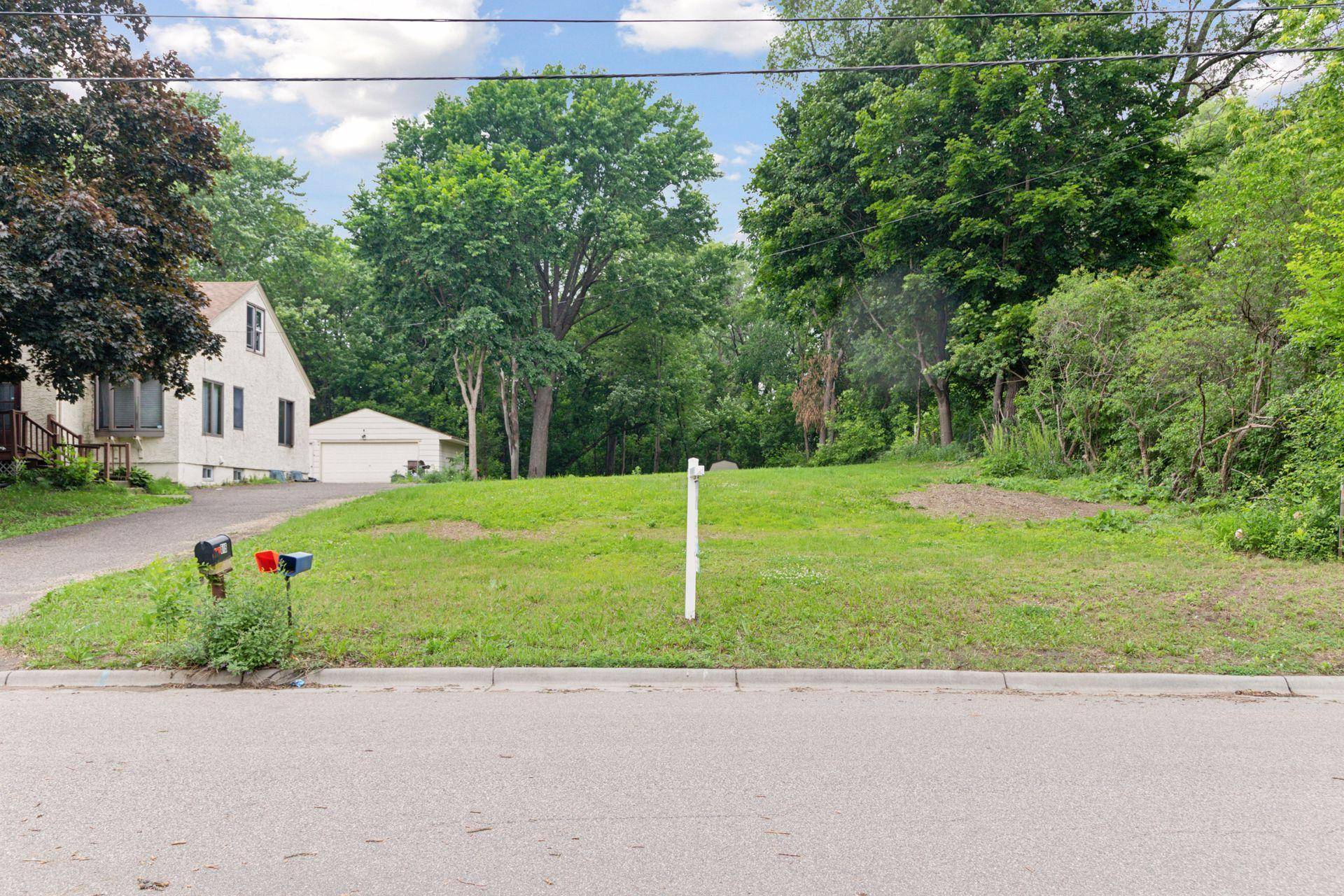 Maplewood, MN 55119,515 Farrell ST N