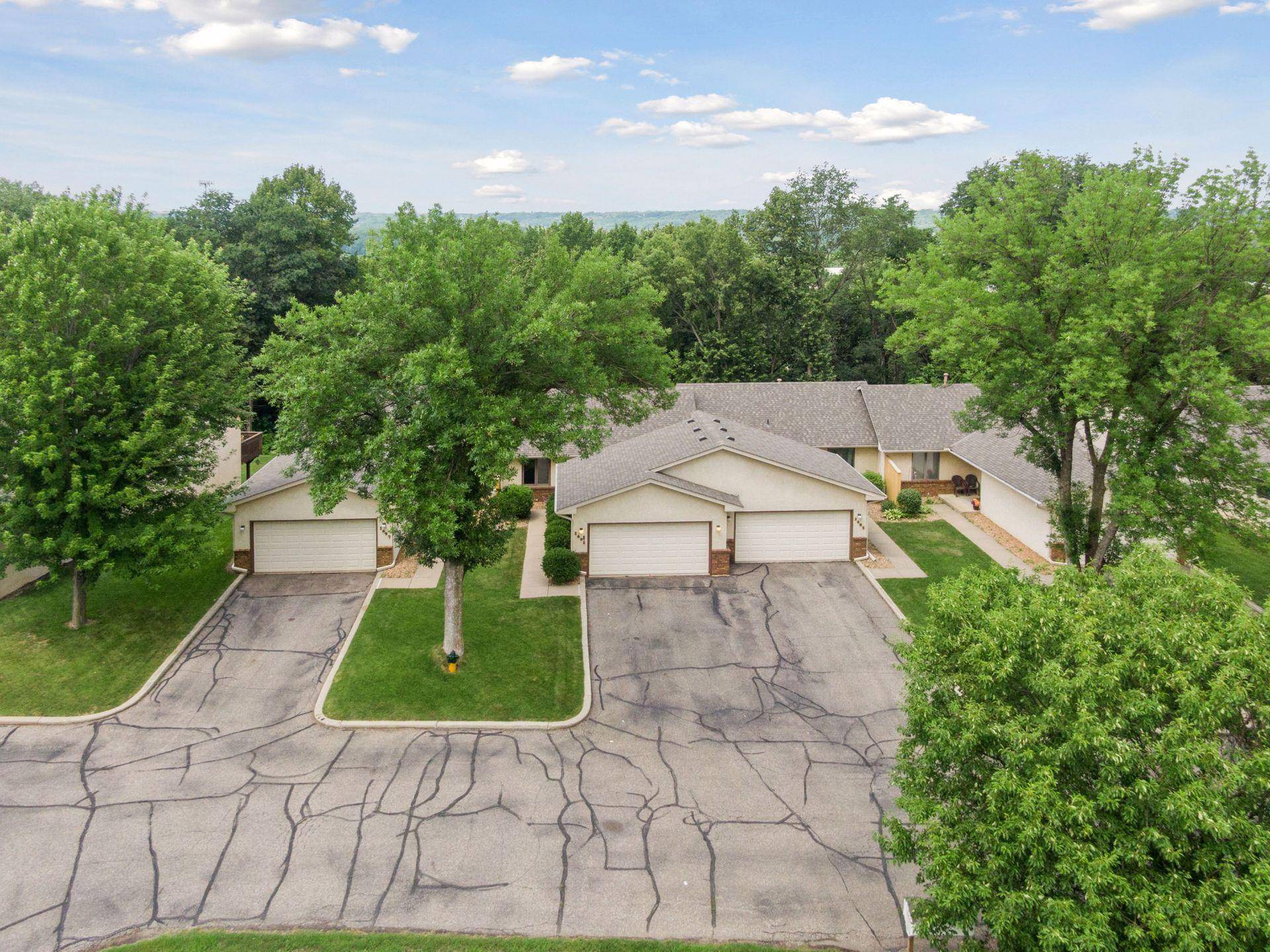 Shakopee, MN 55379,1691 6th AVE W