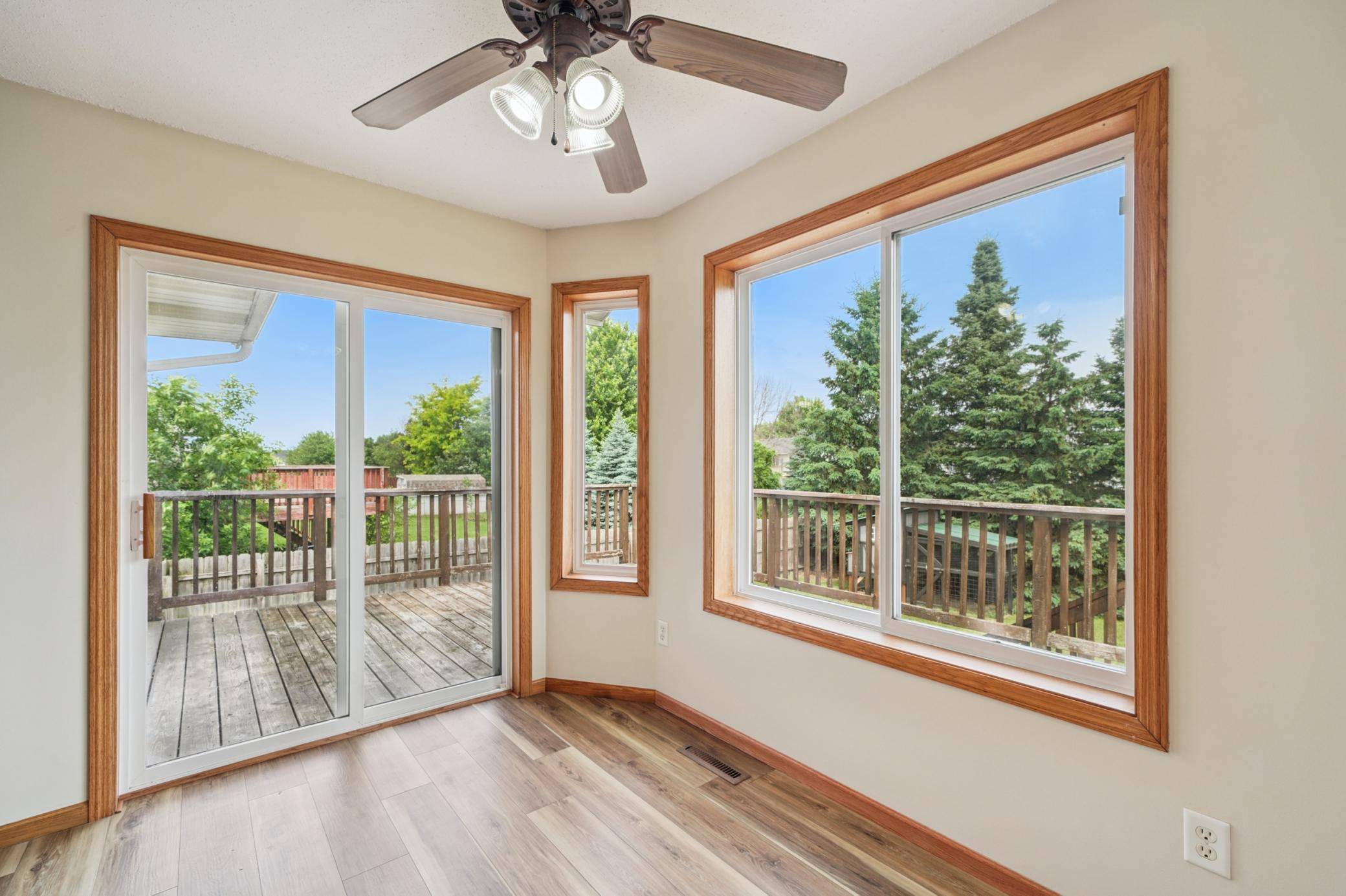 Belle Plaine, MN 56011,712 Heritage LN
