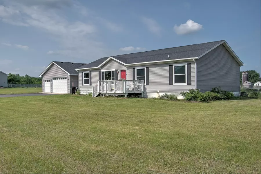 23778 Roanoke ST NW, Saint Francis, MN 55070