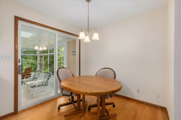 New Richmond, WI 54017,1792 95th ST