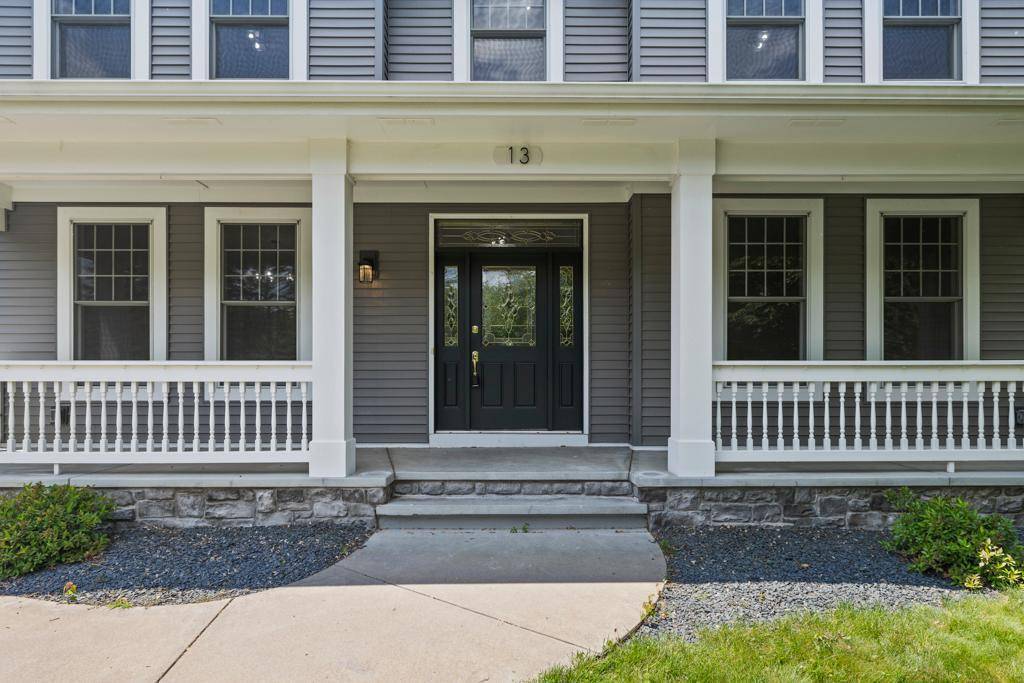 Mahtomedi, MN 55115,13 Echo Lake BLVD