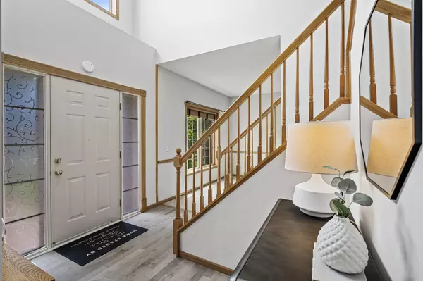 Burnsville, MN 55337,12306 Crown Hill CT