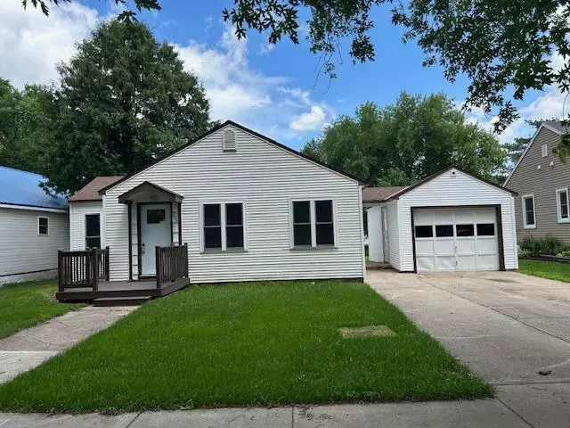 206 W 3rd ST, Minneota, MN 56264