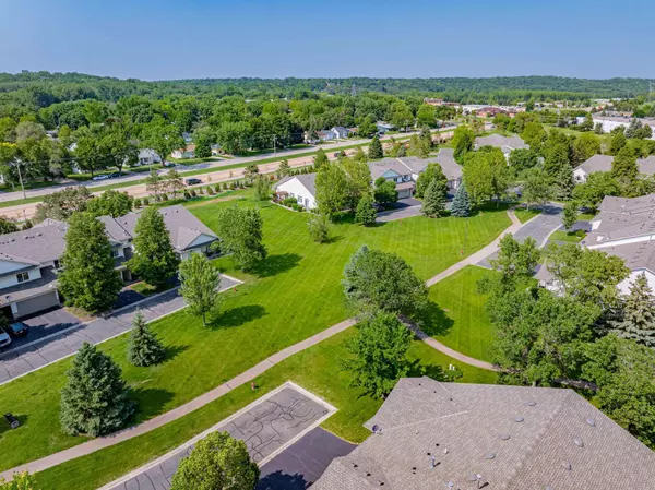 Chaska, MN 55318,1152 Crystal PL W