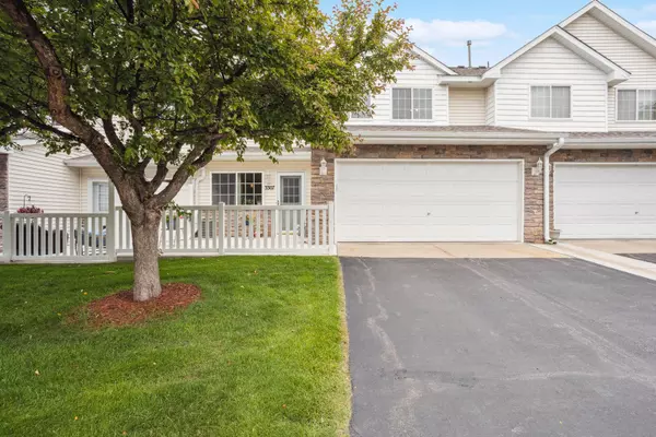 3307 Coleshire PATH, Rosemount, MN 55068