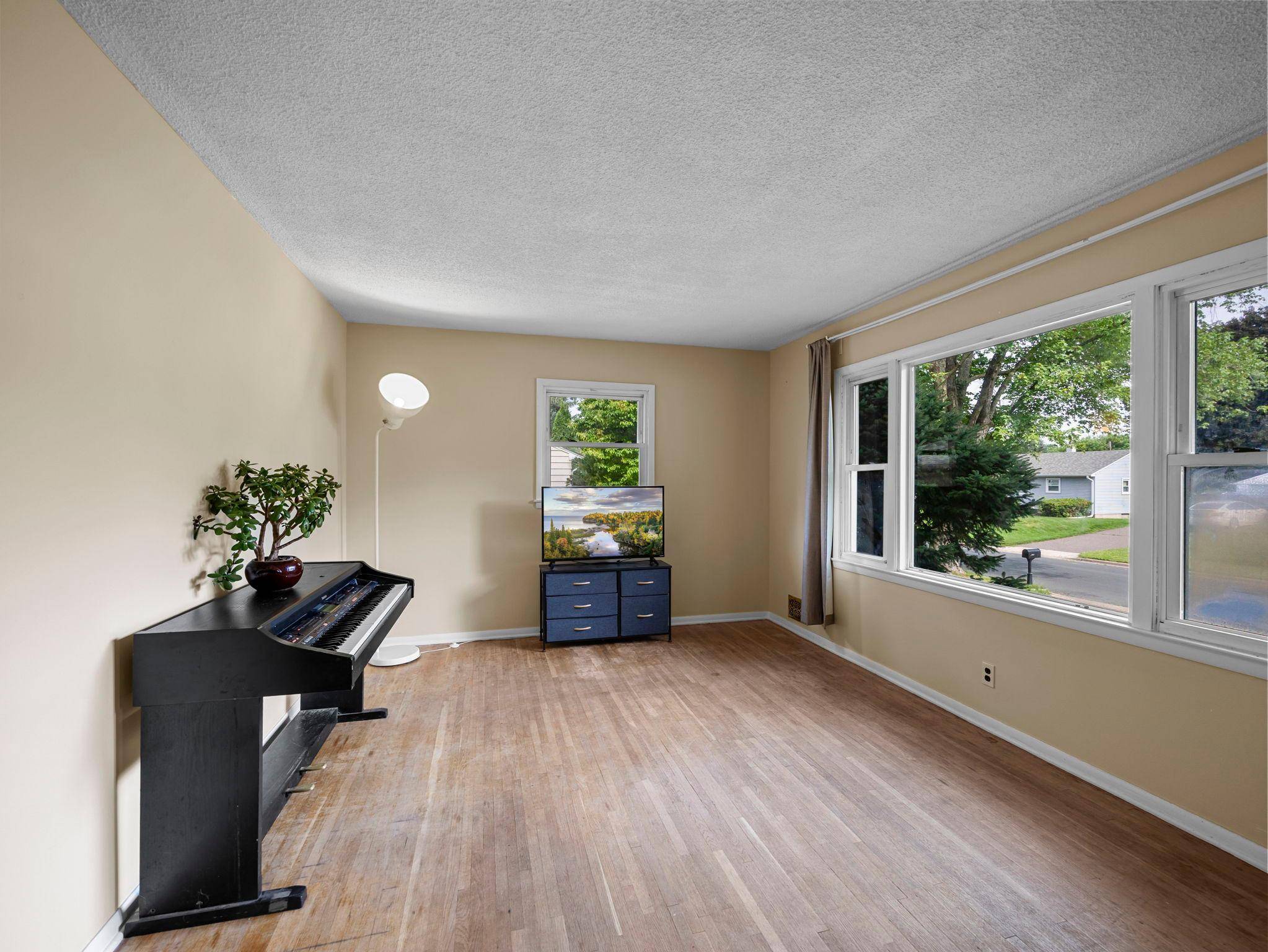 Woodbury, MN 55125,6149 Garbe AVE
