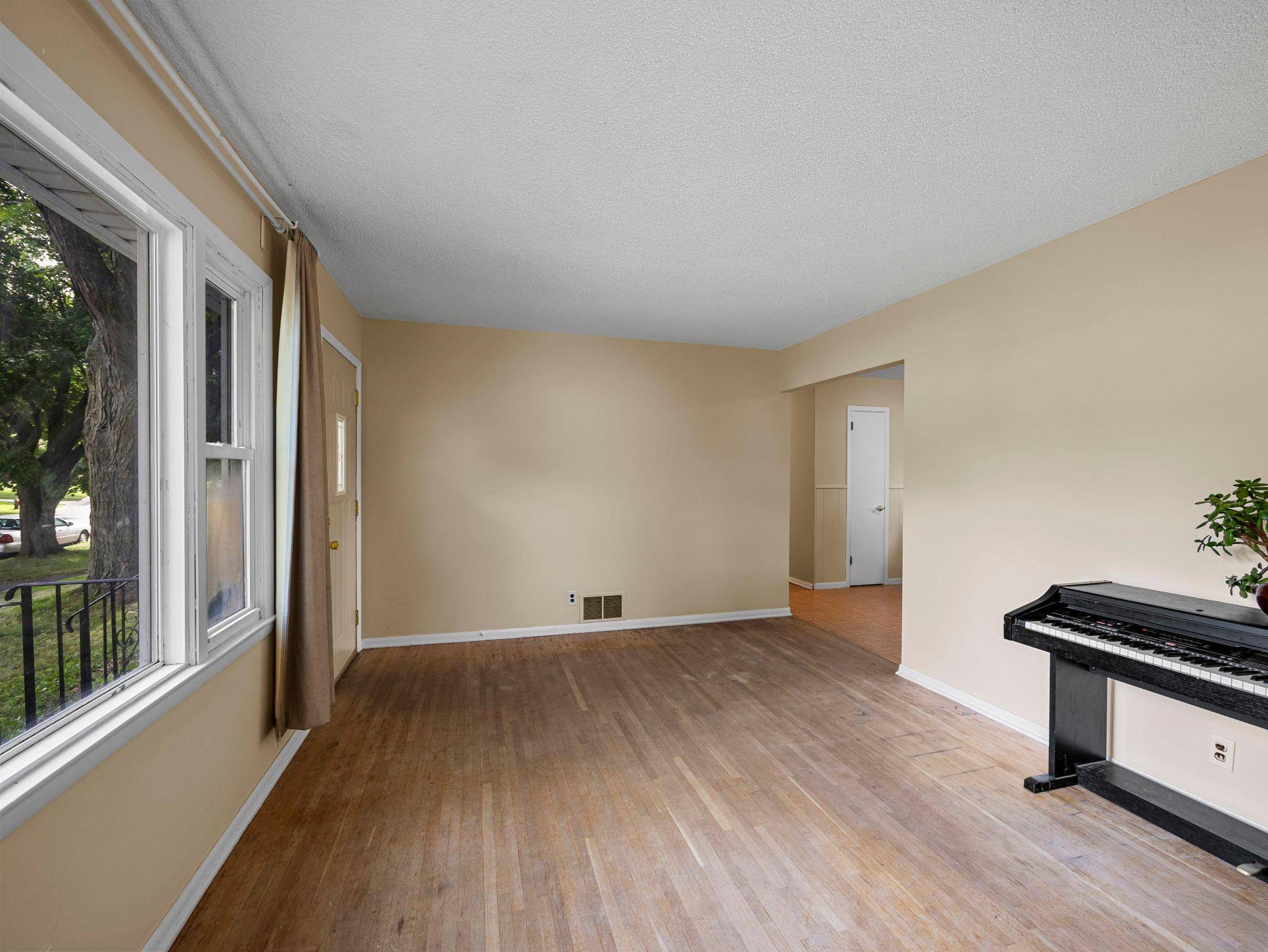 Woodbury, MN 55125,6149 Garbe AVE