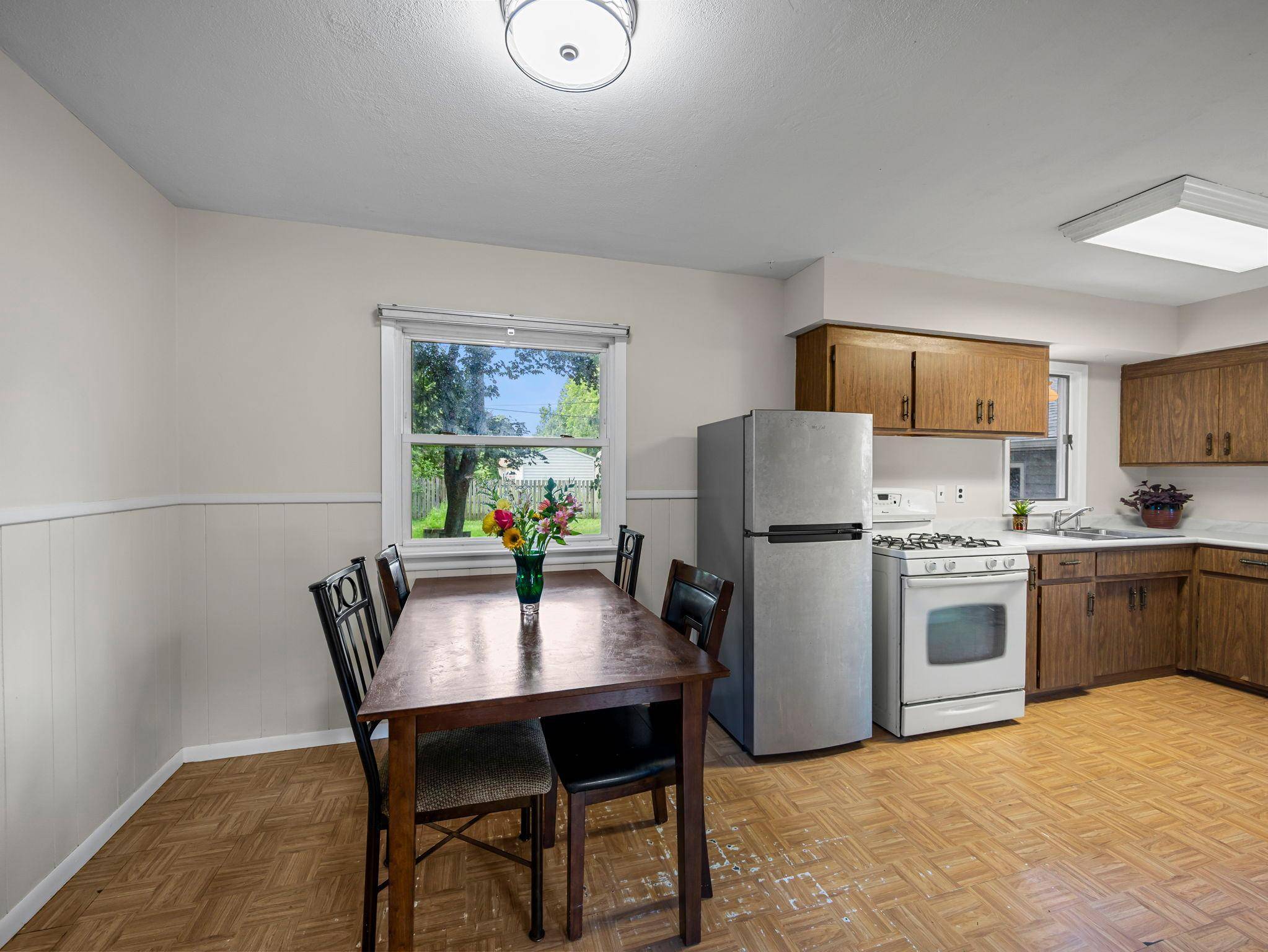 Woodbury, MN 55125,6149 Garbe AVE