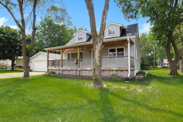 1115 3rd ST NW, Faribault, MN 55021