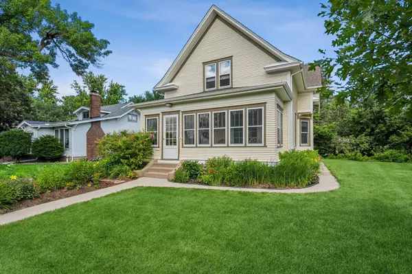1222 E Como BLVD, Saint Paul, MN 55117