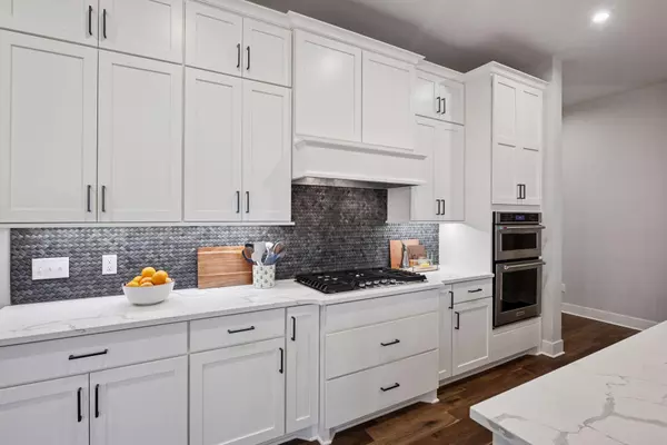 Shorewood, MN 55331,24540 Niblick Alcove