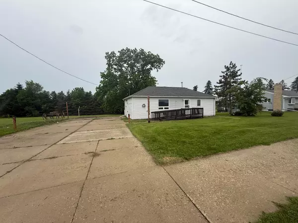Cosmos, MN 56228,520 Milkyway ST N