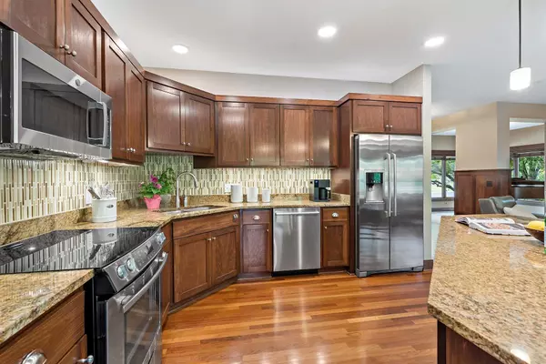 Apple Valley, MN 55124,15720 Duck Pond WAY