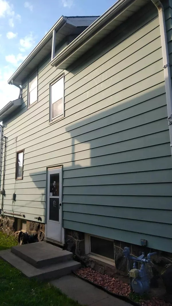 Duluth, MN 55806,3007 W 1st ST