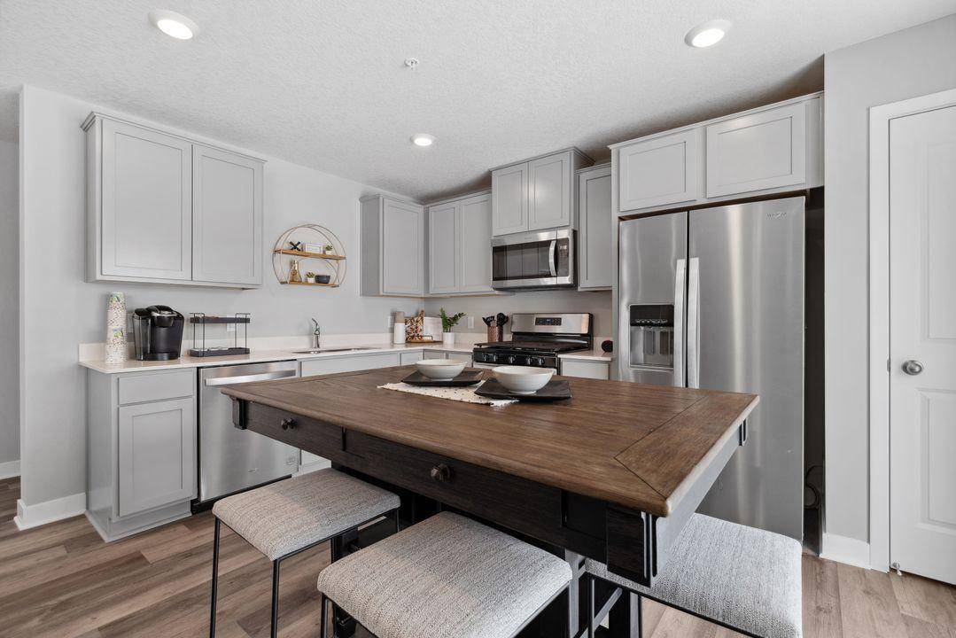13636 Kaylemore TRL, Rosemount, MN 55068
