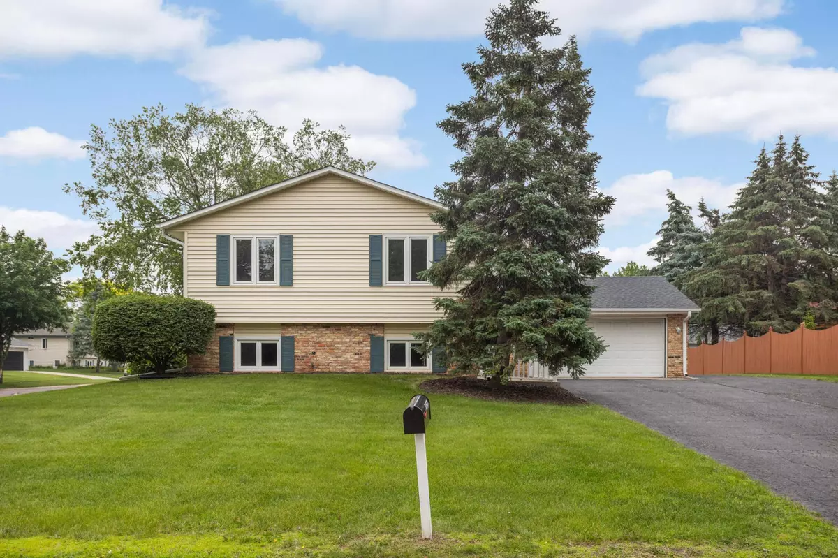 Apple Valley, MN 55124,15704 Henna CT