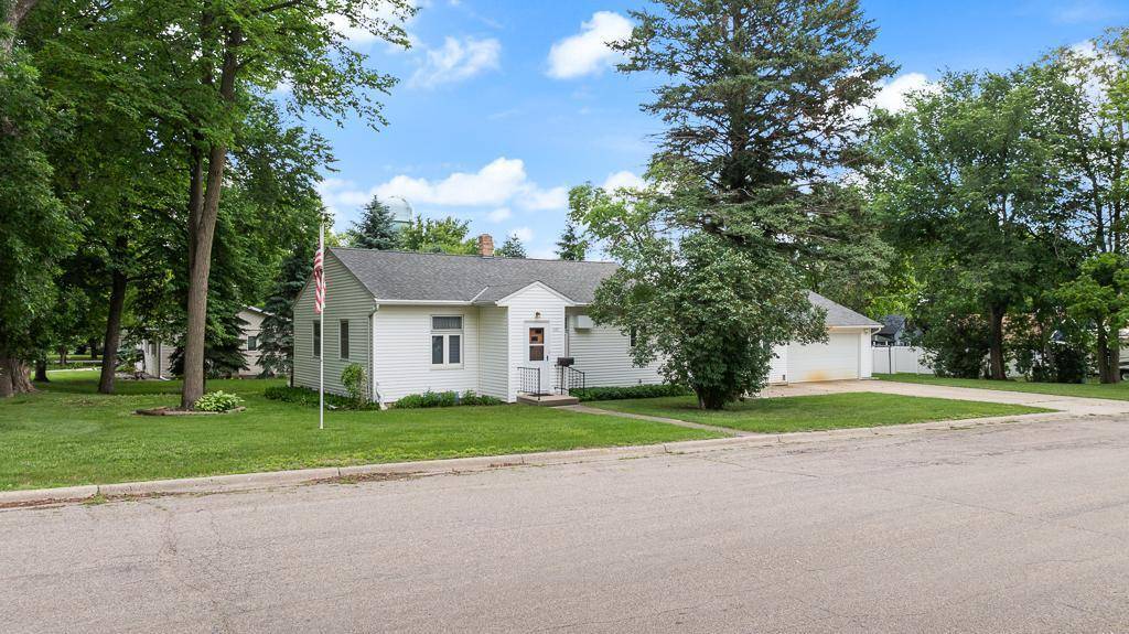 223 W Rotherwood ST, Ivanhoe, MN 56142