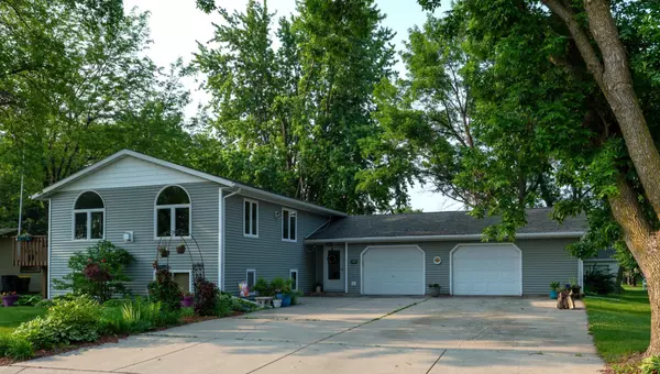 505 1st AVE, Raymond, MN 56282