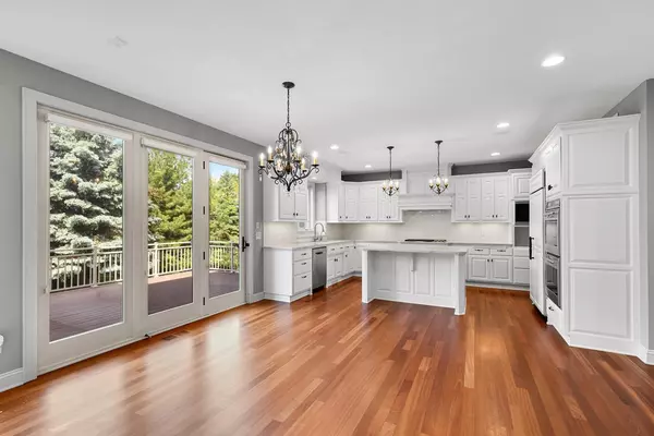 Eden Prairie, MN 55347,10701 Sonoma RDG