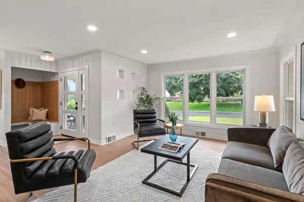 Edina, MN 55436,5020 Richmond DR