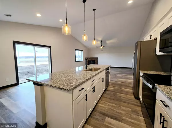 Saint Peter, MN 56082,2001 Essler DR