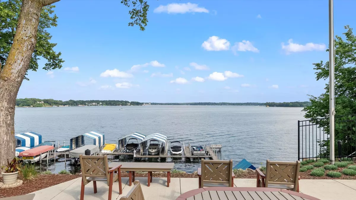 Mound, MN 55364,4397 Wilshire BLVD ##E305