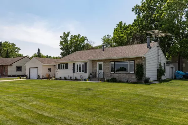 Lyle, MN 55953,610 4th ST