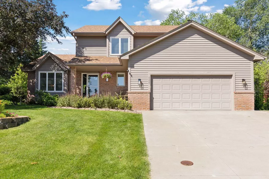 4355 Harbor LN N, Plymouth, MN 55446