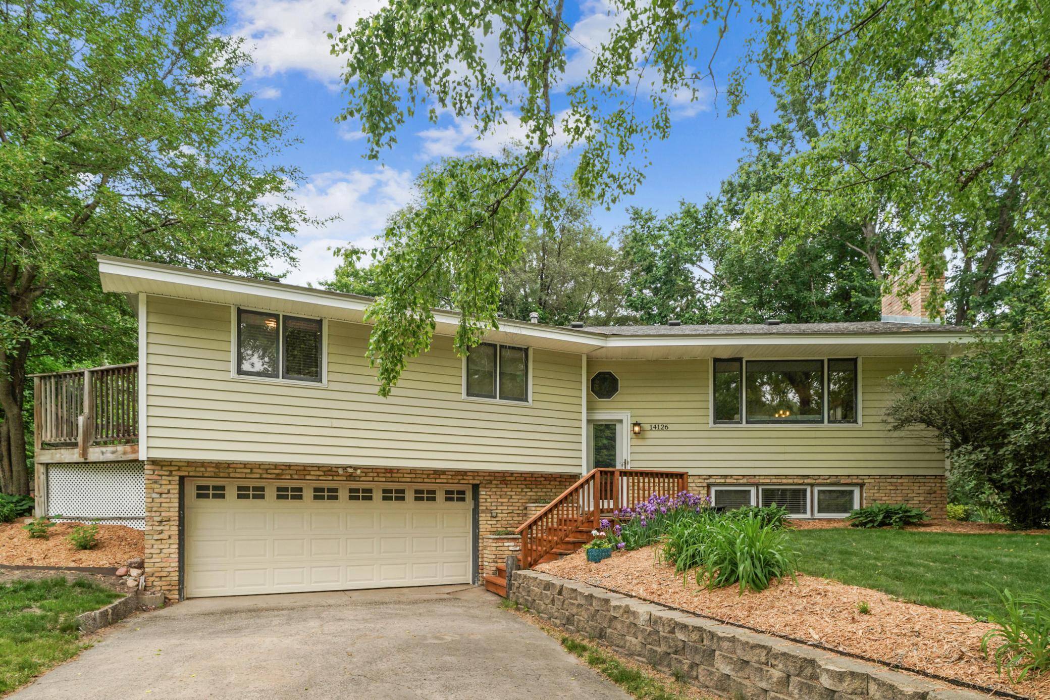 Minnetonka, MN 55345,14126 Glenridge RD