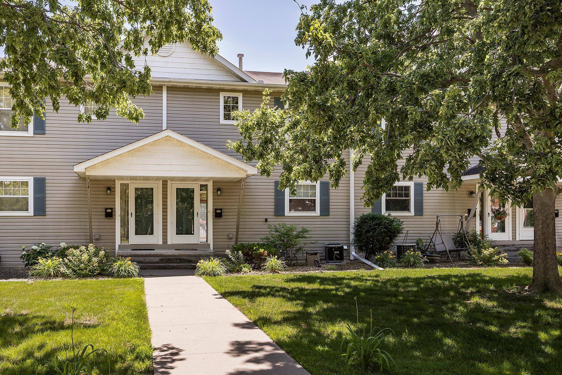 716 Stewart AVE, Saint Paul, MN 55102