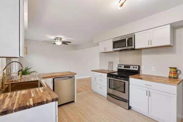Fridley, MN 55432,565 57th AVE NE