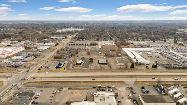 Fridley, MN 55432,7651 Highway 65 NE