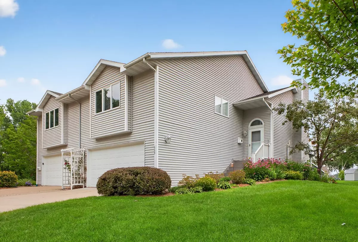 Wabasha, MN 55981,609 Main ST E