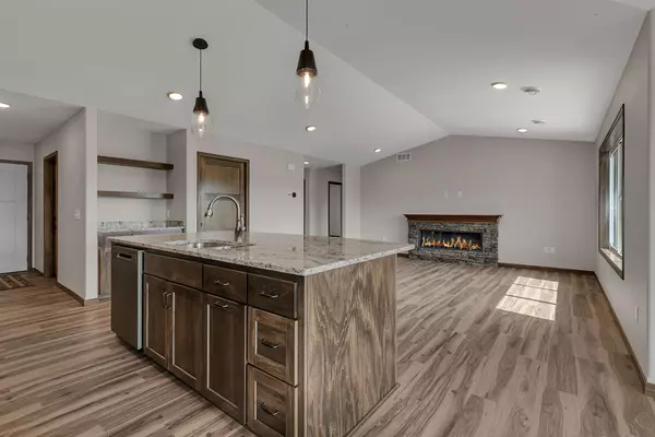 Cold Spring, MN 56320,76 Meadow LN