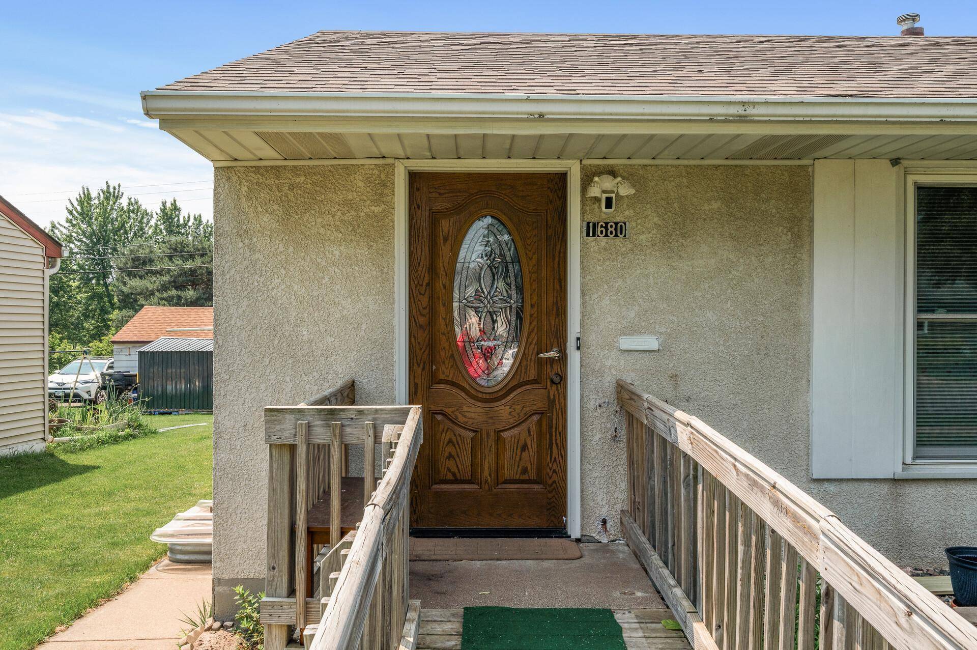 Saint Paul, MN 55106,1680 Iowa AVE E